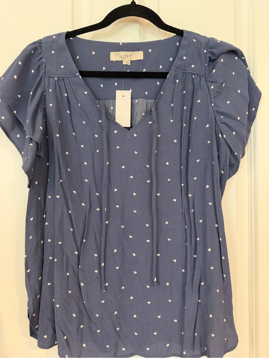LOFT Tops - LOFT Blue Heart-Print Short Sleeve Peasant Blouse